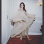 Shriya Saran Instagram - Thank you @sukritigrover for styling me for dubai Outfit- @rudrakshdwivedi Heels- @stevemaddenindia Styled by- @sukritigrover Assisted by- @vanigupta.23 Make up @makeupbymahendra7 Hair @yogitasheth96 @anuj16rai Shot by @tejaswighagada