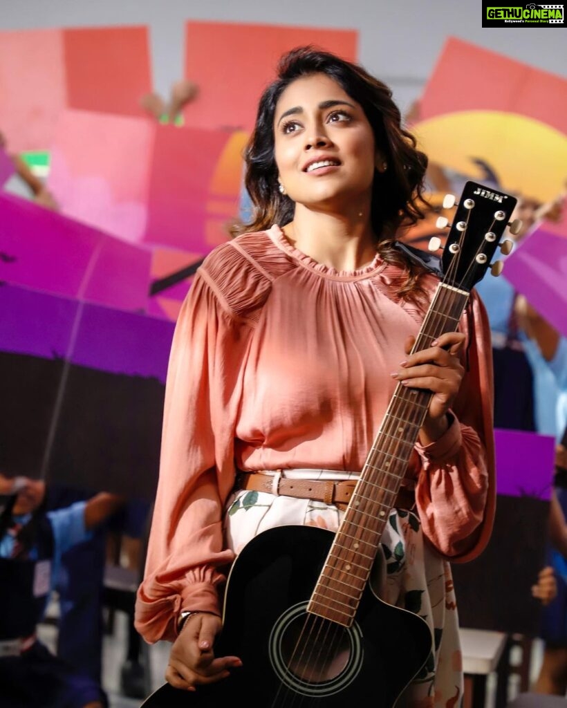 Shriya Saran Instagram - Happy Sunday from music school Releasing on 12 th may