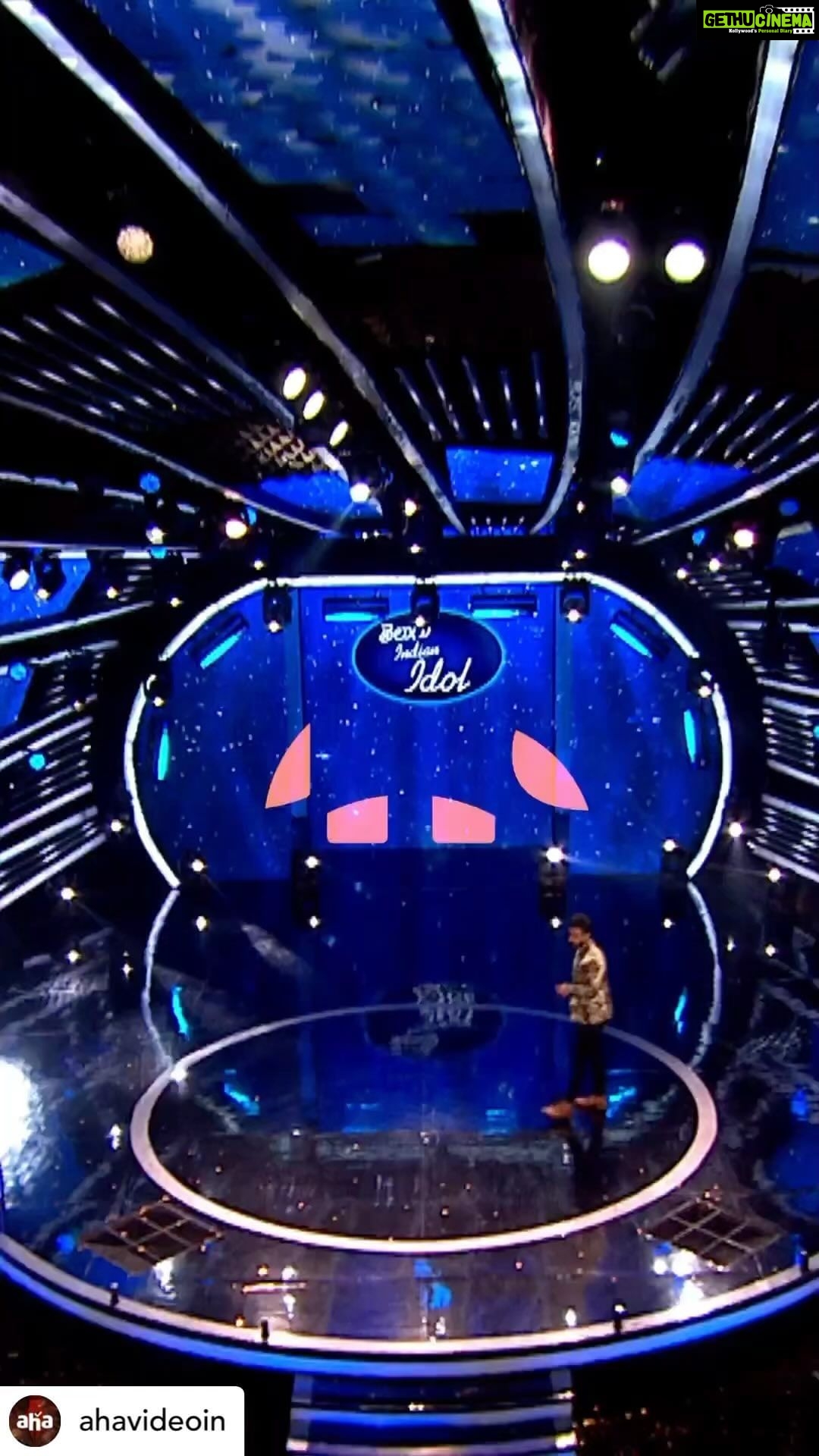 Shriya Saran Instagram - Beauty queen @shriya on #TeluguIndianIdol2. Watch the battle for Semi-Finale now. . . . . @kschithra @shriya_saran1109 @krithi.shetty_official @musicthaman @karthikmusicexp @singergeethamadhuri @vedalahemachandra
