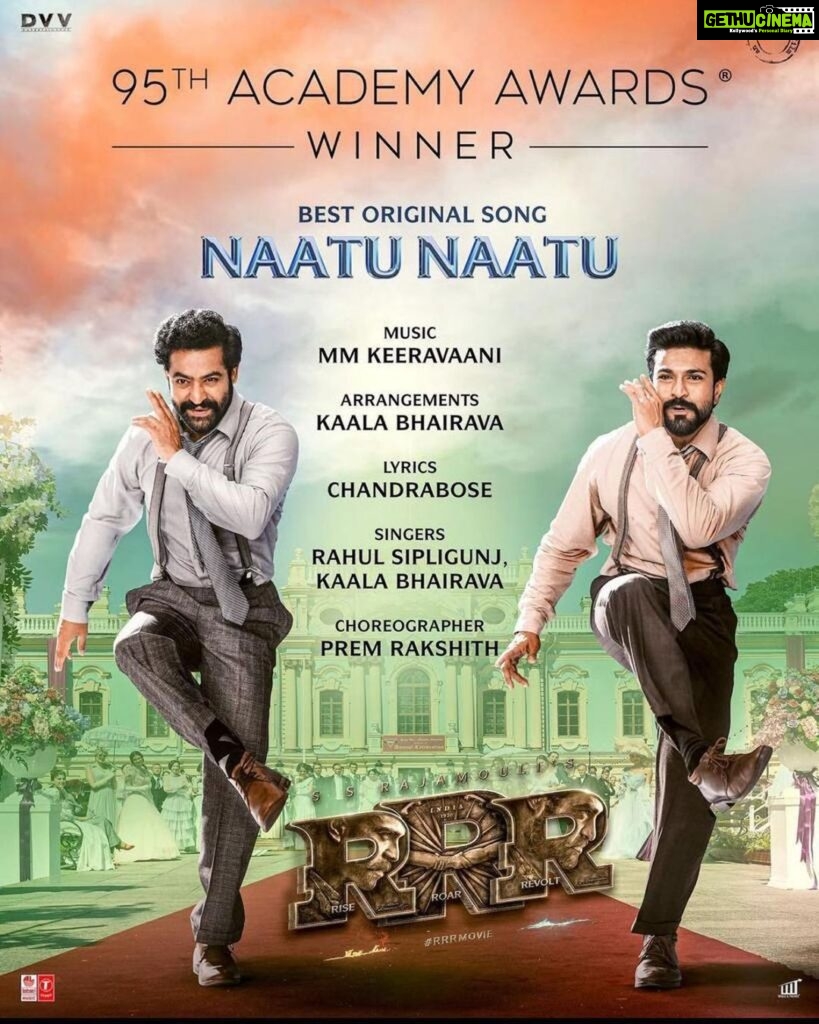 Shriya Saran Instagram - So so so happy , you guys did it . Telugu song at oscars …. Ufff tooo good ….. ammmmaaaazzzzziiiing @ssrajamouli @alwaysramcharan @jrntr Well deserved !!!! So happy to be part of this film …. Indian cinema