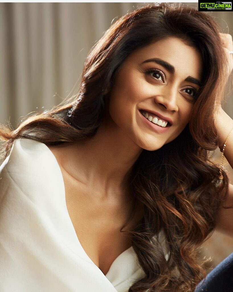 Shriya Saran Instagram - @kabzaamovieofficial promotions. Excited !!!! 17 th march @kabzaamovieofficial #riseofgangster #panindia #indianmovies #grateful Big day !!!! Photographer @venurasuri Wearing @gauriandnainika Make up @makeupbymahendra7 Hair @priyanka_sherkar1 Management @media9manoj Shot at @westinhyderabad Jwellery @anitadongre bracelet This bracelet spearheads the Promise of Hope initiative, which is a joint mission of Anita Dongre and CITTA. It is designed to support and sustain the education of girl students at the Rajkumari Ratnavati Girls School in Jaisalmer. When you purchase it, you empower young women to dream and create their best lives. Crafted from sterling silver and plated in gold, 100% of the proceeds from sales are donated to the school.