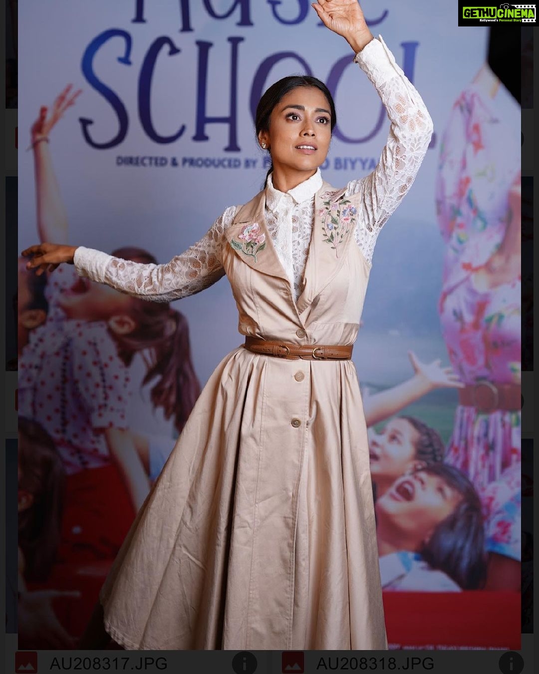 Shriya Saran Instagram - Thank you @archanaraolabel for this beautiful outfit for music school promotion . Make up @makeupbymahendra7 Hair @yogitasheth96