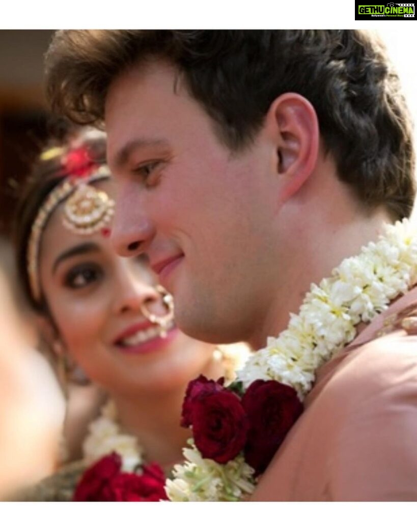 Shriya Saran Instagram - Happy anniversary @andreikoscheev