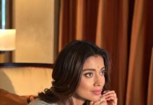 Shriya Saran Instagram - Grateful for your love @sithara_kudige @priyanka_sherkar1 @priyanka_sherkar1 @deepak_vijay_photography @kabzaamovieofficial