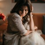 Shriya Saran Instagram - All set for @kabzaamovieofficial screening @rchandrumovies Wearing @sithara_kudige Photographer @deepak_vijay_photography Hair @priyanka_sherkar1 Make up @makeupbymahendra7