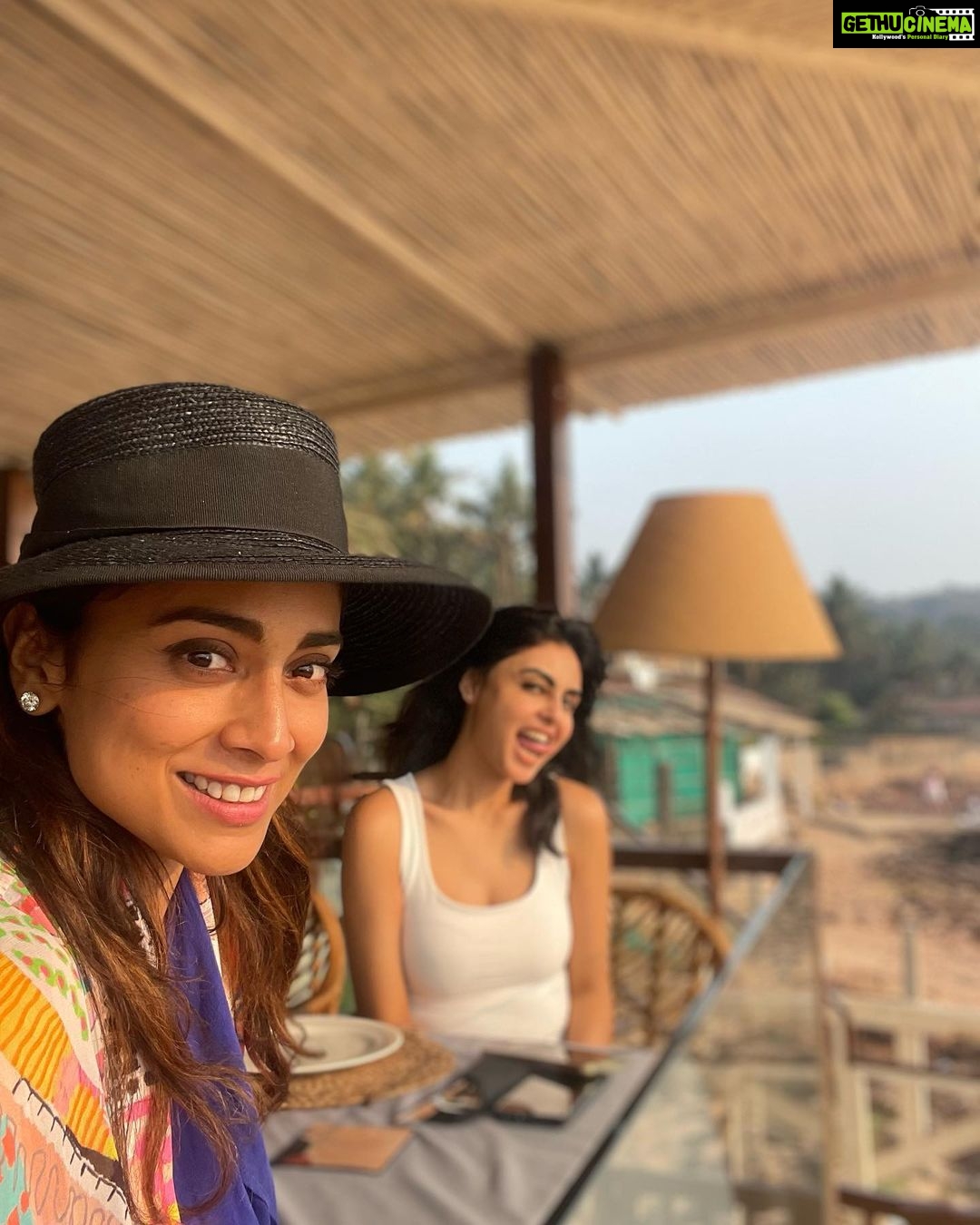 Shriya Saran Instagram - A day in Goa !!!! So worth it , thank you Love you guys @dhrutidave @rahullings @therahulaggarwal @suparnamoitra_