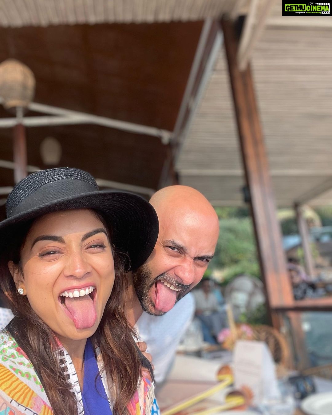 Shriya Saran Instagram - A day in Goa !!!! So worth it , thank you Love you guys @dhrutidave @rahullings @therahulaggarwal @suparnamoitra_