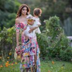 Shriya Saran Instagram - Thank you @portraits_by_sinjita for capturing me with radha . Precious Wearing @payalsinghal for @kabzaamovieofficial promotions . We decided to bring Radha in for some pictures . Make up @makeupbymahendra7 Hair @yogitasheth96