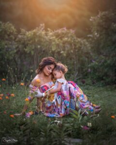 Shriya Saran Instagram - Thank you @portraits_by_sinjita for capturing me with radha . Precious 
Wearing @payalsinghal for @kabzaamovieofficial promotions . 
We decided to bring Radha in for some pictures . 
Make up @makeupbymahendra7 
Hair @yogitasheth96