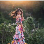 Shriya Saran Instagram - Thank you @portraits_by_sinjita for these beautiful pictures . I met her casually at breakfast table . And we decided to shoot . So glad we shot these . We should shoot more . Sending you lots of love Wearing @payalsinghal for @kabzaamovieofficial Make up @makeupbymahendra7 Hair @yogitasheth96 @media9manoj