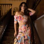 Shriya Saran Instagram - Thank you @portraits_by_sinjita for these beautiful pictures . I met her casually at breakfast table . And we decided to shoot . So glad we shot these . We should shoot more . Sending you lots of love Wearing @payalsinghal for @kabzaamovieofficial Make up @makeupbymahendra7 Hair @yogitasheth96 @media9manoj