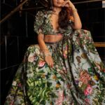 Shriya Saran Instagram - For the cover of @youandimag @youandimagweddings Interview by @niharika.keerthi Photographer: @nikhilshenoyphoto Stylist: @juhi.ali Outfit: @rockystarofficial Jewellery: @irasvafinejewellery Make-up: @makeupbymahendra7 Hair: @priyanka_sherkar1 Location: @hyattcentricjuhu PR Agency: @hypenq_pr Co-ordinated by: @nadiiaamalik