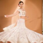Shriya Saran Instagram - Magazine: @wedding_affair Produced by: @maximus_collabs_ Photographer: @kvinayak11 Stylist: @shnoy09 Outfit: @reynutaandon Jewellery: @allthatglitters.jewellery Makeup Artist: @ajayshelarmakeupartist Hair Stylist: @priyanka_sherkar1 Location: @maximusstudiomumbai Video : @rangpictures Artist PR Agency: @hypenq_pr