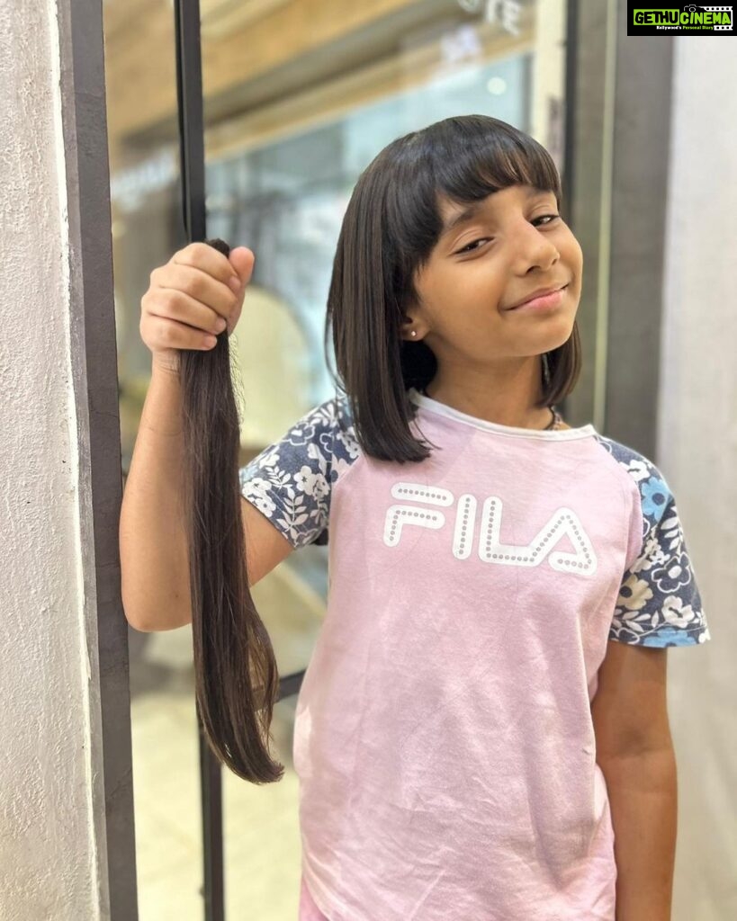Shriya Saran Instagram - So so so proud of you kimaya Donating her hair for cancer patients. You are so special @aartisaran15 @neerjasaran