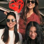 Shriya Saran Instagram - @dhrutidave thank you for being the kindest soul I know . You are amazing just the way you are . To non stop taking and always being a mommy , to being the best listener and always giving gyan , To always being a friend in need . Love you to the moon and back …. You are the bestest mom after my mom @neerjasaran