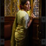 Shriya Saran Instagram - Lost in the world of @kabzaamovieofficial Dop @ajshetty Make up @makeupbymahendra7 Hair @priyanka_sherkar1 Outfit @sithara_kudige Thank you @kabzaamovieofficial @gajraj_jewellers