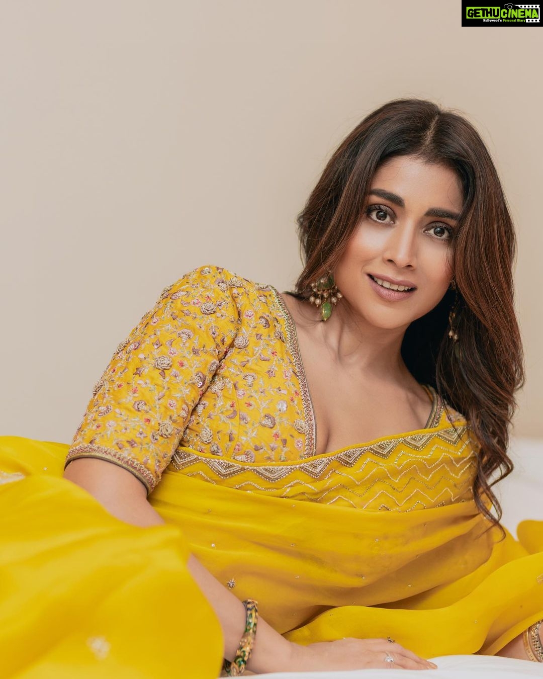 Shriya Saran - 341.5K Likes - Most Liked Instagram Photos