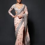 Shriya Saran Instagram - Thank you @falgunishanepeacockindia for this absolutely amazing saree for @kabzaamovieofficial movie music launch Thank you @rchandrumovies for making me part of your vision Thank you @nimmaupendra for being so so amazing in the movie and so so fabulous in real life . Photographer @venurasuri Make up @makeupbymahendra7 Hair @priyanka_sherkar1 @media9manoj