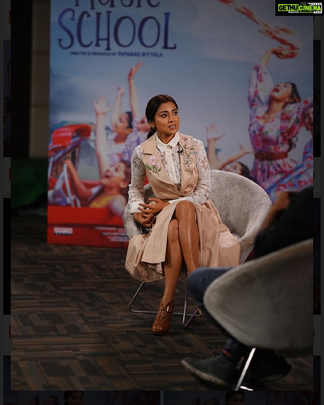 Shriya Saran Instagram - Thank you @archanaraolabel for this beautiful outfit for music school promotion . Make up @makeupbymahendra7 Hair @yogitasheth96