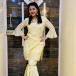Shriya Sharma Instagram - Catching on with the trend ✨ #reels #shriyasharma #kaaliterigut #phonebooth #phonebhoot #katrinakaif #trendingreels