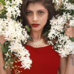 Shruthi Rajanikanth Instagram - She was cold ,covered with throns and flowers ❤️ mua @shan_sha_ji 📸 @mahadevan_thampi