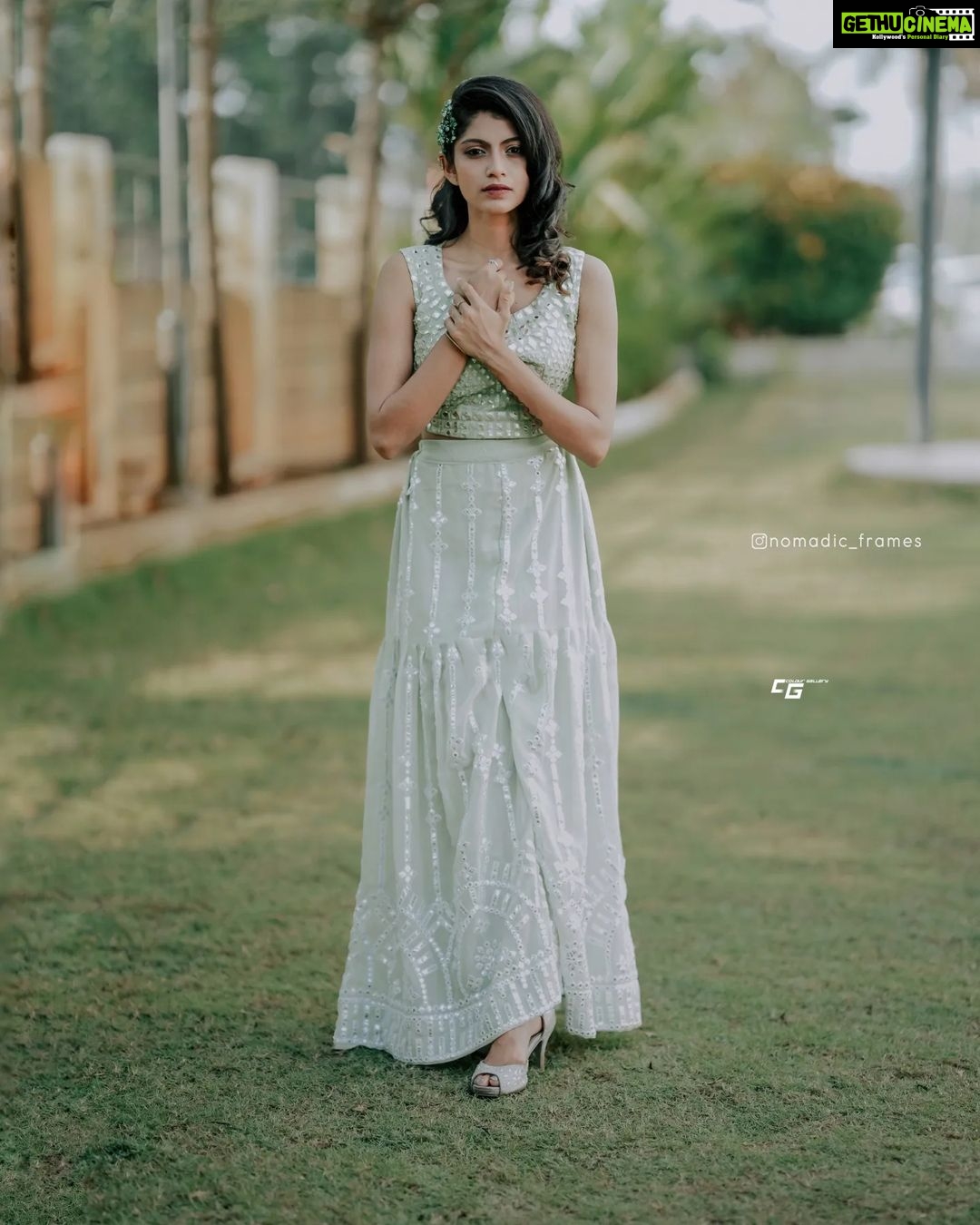 Shruthi Rajanikanth Instagram - ππ breezeππ πΈ @aline_varghese_joseph Costume @anmazingfactory Mua @sooryakrishna Edits @colour_gallery ST @nomadic_frames