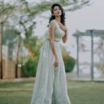 Shruthi Rajanikanth Instagram - An elegant dress gives the dominance feel😎🔥 Thank you @anmazingfactory for this dress Mua @sooryakrishna 📸 @aline_varghese_joseph Special thanks @nomadic_frames 🎨 @colour_gallery