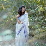 Shruthi Rajanikanth Instagram - പ്രണയിനി ❤🌹 Costume @kerala_bygone_fashion 📸 @nomadic_frames