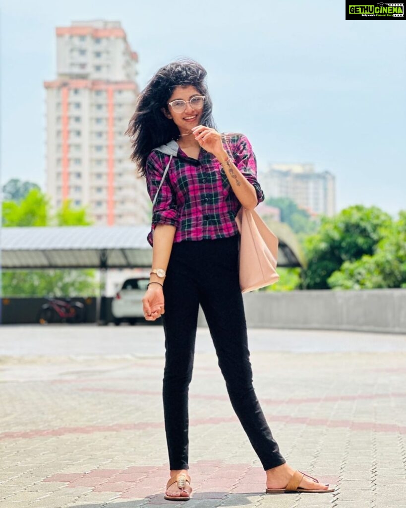 Shruthi Rajanikanth Instagram - She glows differently 🥰🌟✨ #missingyou #happyface