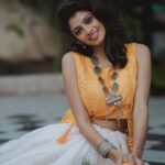 Shruthi Rajanikanth Instagram - Wrapped 🌼✨ 📸 @_twilightweddingstories mua @magnificentmakeupstudio