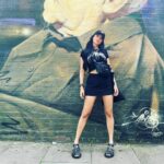Shruti Haasan Instagram - London - you were amazing … as always .. back home soon ! This trip has been a total reset for me - much needed - don’t blame me if I don’t put up with your BS when I’m back 😅 new energy new 🌟 new 💡 same old ❤️