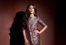 Shruti Haasan Instagram - 🤎🧱🍂 Suit set @payalkhandwala Earrings @sangeetaboochra @tinkara.retail Stylist @neeraja.kona Asst stylist @manogna_gollapudi Hair @noori_hairstylist Makeup @prakatwork Photographer @kalyanyasaswi