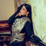 Shruti Haasan Instagram - 🖤🧿🌙 Styled by @profanayty Assisted by @whyshestyled Wearing @korvaiindia @_huemn @studio.metallurgy 📸 @mohitbhatia91 🏨 @theclaridgesnewdelhi 💇🏻‍♀️ @noori_hairstylist