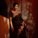 Shruti Haasan Instagram - 🖤 💋 Stylist @neeraja.kona Asst stylist @manogna_gollapudi Photographer @adrin_sequeira