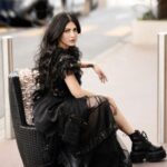 Shruti Haasan Instagram – 🖤 👁️ 
.
.
.
Styled by @surbhishukla 
In @supriamunjalatelier 
Hair @nicola_noviello 
📸 @stefdelavega Cannes Film Festival