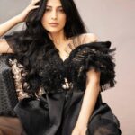 Shruti Haasan Instagram - 🖤 👁️ . . . Styled by @surbhishukla In @supriamunjalatelier Hair @nicola_noviello 📸 @stefdelavega Cannes Film Festival