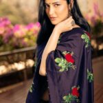 Shruti Haasan Instagram – That Chennai girl ❤️
.
.
.
.
Saree @labelearthen
Earrings @amrapalijewels
Stylist @neeraja.kona
Asst stylist @manogna_gollapudi
HMU @prakatwork
📸 @parvathamsuhasphotography Chennai, India