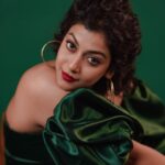 Shruti Ramachandran Instagram - 🙃 @pournami_mukesh_photography @styled_by_gk @ashif_marakkar @the.cottonmill @tinyturtle.media
