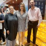 Shruti Sodhi Instagram – My super excited constant companions and cheerleaders 👨‍👩‍👧 #abdillidurnahi #shrutisodhi #screening #family