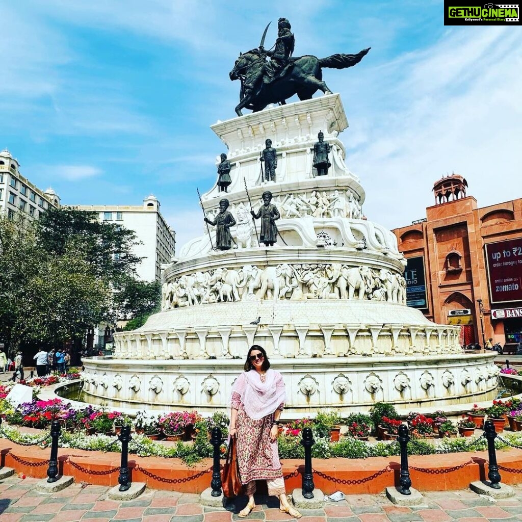 Shruti Sodhi Instagram - The clear sky and the🌞vibe cuts it out for the insta tribe #shrutisodhi #summer #trip #amritsar