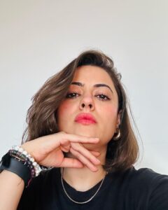Shruti Sodhi Instagram - How can I not 📸 after 💇🏻‍♀️🖤#shrutisodhi #summer #ready #shorthair