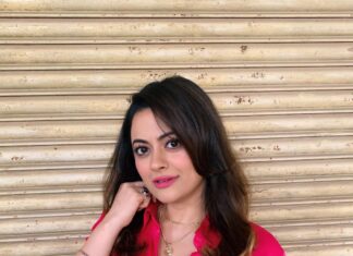 Shruti Sodhi Instagram - Just pink it 💓 #shrutisodhi #ultimatekhokho MUA- @glazoschool @makeupbybablu Hair- @glazoschool @gurmukh_singh07 Stylist- @rochelledsa @anishagandhi3 Jewellery- @blingthingstore
