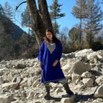 Shruti Sodhi Instagram - It’s a Sunday, it’s Christmas 🎄 and here is a view that made me feel very merry 🏔️☀️😁😍 #merrychristmas #shrutisodhi Himachal Pradesh