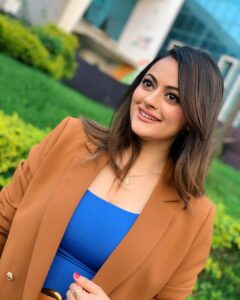 Shruti Sodhi Instagram - Walk it 🌟 strut it🌟talk it 🌟 feel it 🌟own it🌟 be IT #shrutisodhi 

Makeup- @makeupbybablu @glazoschool 
Hair- @gurmukh_singh07 @glazoschool 
Styling - @rochelledsa @anishagandhi3 
Asst by- @divijaashishupal