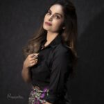 Shrutika Instagram - Costume @malarvikrambridalcouture Photography @prismatic_photography_7 #black #blacklove #vijaytelevision #tamil #television #tv #kpychampions #pose #look #instagram #instagood #pic #picture #photo #shootday #shooting #shoot #instapost