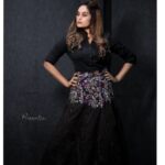 Shrutika Instagram - Costume @malarvikrambridalcouture Photography @prismatic_photography_7 #black #blacklove #vijaytelevision #tamil #television #tv #kpychampions #pose #look #instagram #instagood #pic #picture #photo #shootday #shooting #shoot #instapost