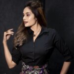 Shrutika Instagram - Costume @malarvikrambridalcouture Photography @prismatic_photography_7 #black #blacklove #vijaytelevision #tamil #television #tv #kpychampions #pose #look #instagram #instagood #pic #picture #photo #shootday #shooting #shoot #instapost