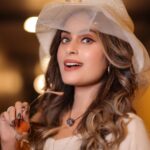 Shrutika Instagram - #pose #pic #picoftheday #camera #roll #action #cap #hawaii #look #vijaytelevision #television #vijaytv #kpychampions #instagram #instagood #coolers #cool #gogles #orange #shades #love #theme #spreadpositivity