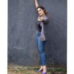 Shrutika Instagram – @director_thomson_vijaytv
@vijaytelevision
@prismatic_photography_7

#kpychampions #vijaytv #television #denim #jeans #pose #post #instagram #instagood #instapost #purple #pic #picoftheday #shoot
#shootday