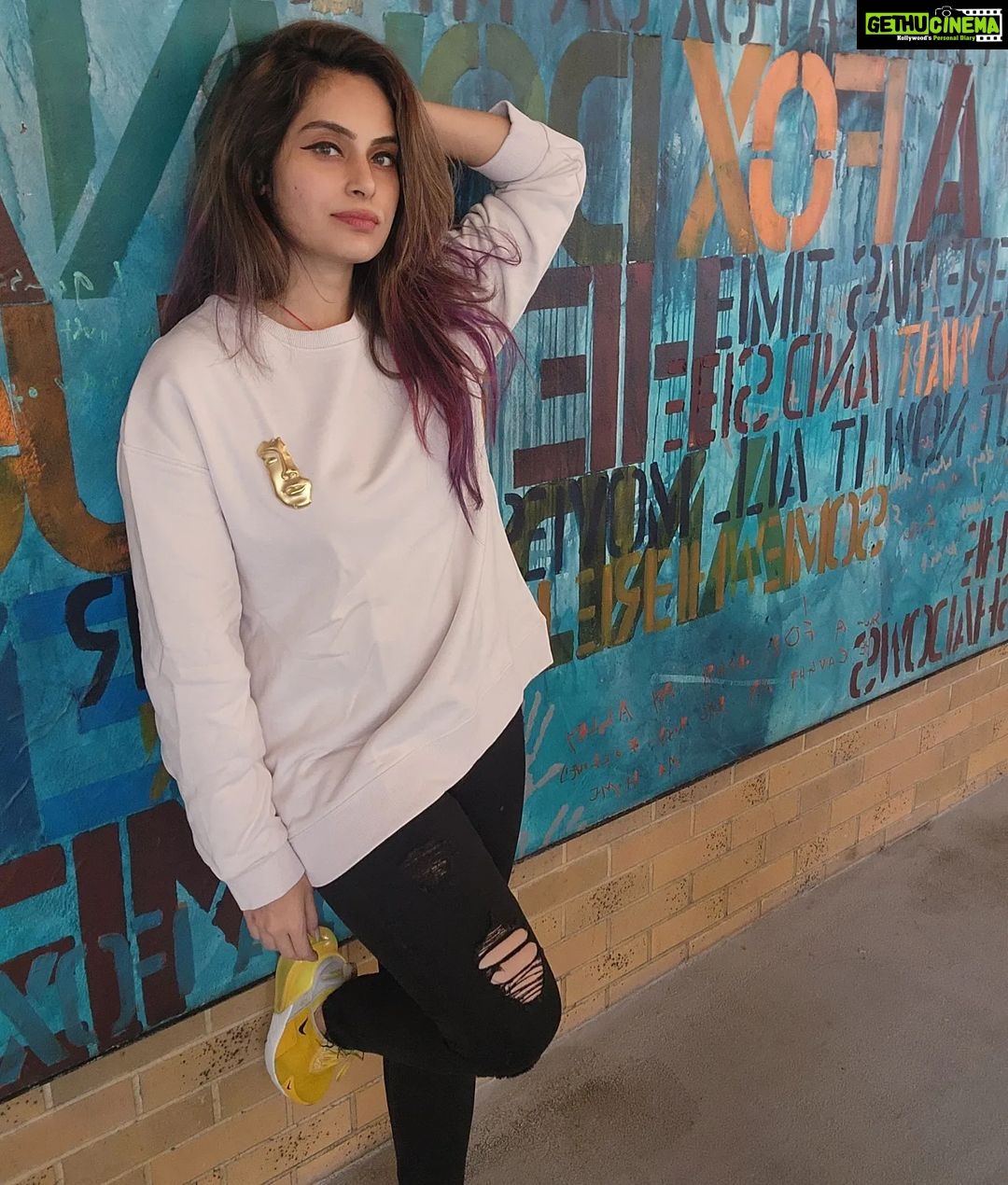 Shrutika Instagram - Bye bye London..time to get back home!! Infact waiting to see my home sweet homeš„° #memories #londondiaries #london #live #home #happy #sweethome #india #pictures #love #instapicture #instagram Hilton London Bankside